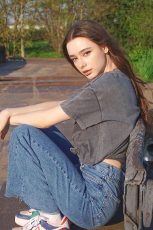 一件一件的剥掉她的衣服